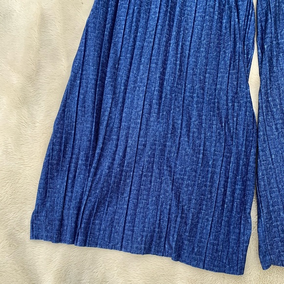 New with tags A&O International stretchy pleated palazzo pants M - Picture 6 of 6